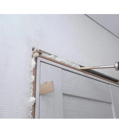 Профессиональная монтажная пена KRONbuild Зима Standart 65, объём 850 мл