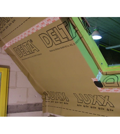 Пароизоляционная плёнка из полиолефина и полипропилена DELTA-LUXX