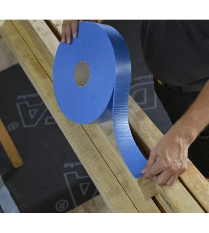 Уплотнительная самоклеящаяся лента из вспененного полиэтилена DELTA-SCHAUM-BAND SB 60