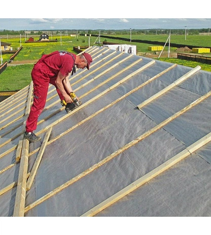 Подкровельная пароизоляционная ламинированная плёнка Ютафол Н Сильвер Лайт