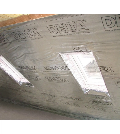 Отражающая пароизоляционная полипропиленовая плёнка с алюминиевым слоем DELTA-REFLEX