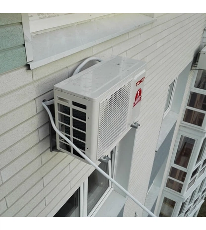 Белые трубки из вспененного полиэтилена для кондиционеров ТИЛИТ Блэк Стар Сплит