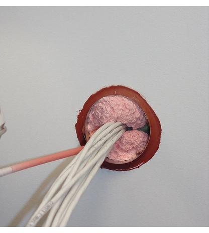 Огнестойкая модифицированная равномерная монтажная пена RUSH FIRESTOP FLEX 65, 1 л