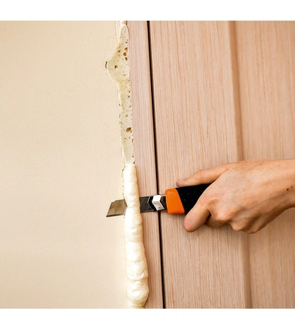 Профессиональная монтажная пена KRONbuild Всесезонная 50+, объём 850 мл