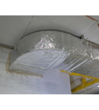 Самоклеящийся фольгированный рулон из вспененного полиэтилена ТИЛИТ Блэк Стар Дакт Ал