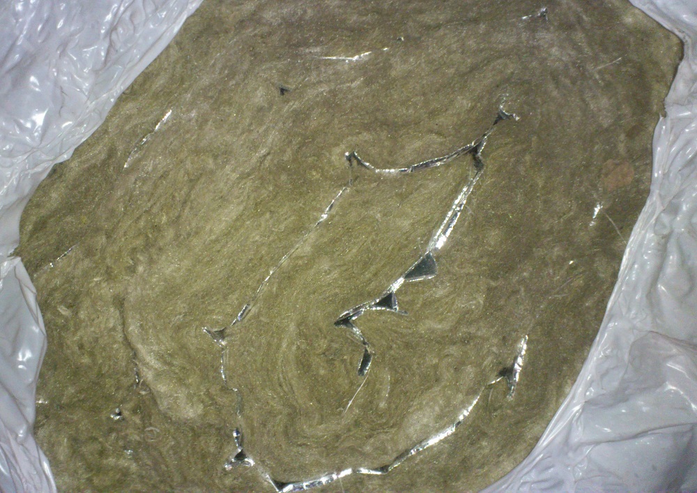 Фольгированный прошивной базальтовый мат высокой плотности rockwool alu .